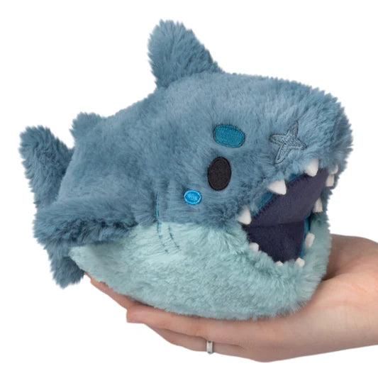 Squishable: Snugglemi Snacker Megalodon